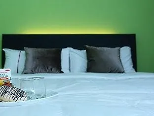 J Hotel Johor Bahru 2*,  Malaysia
